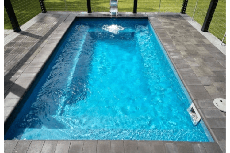 Nouveauté - Piscine creusée en fibre de verre - Milan - Piscines Soucy